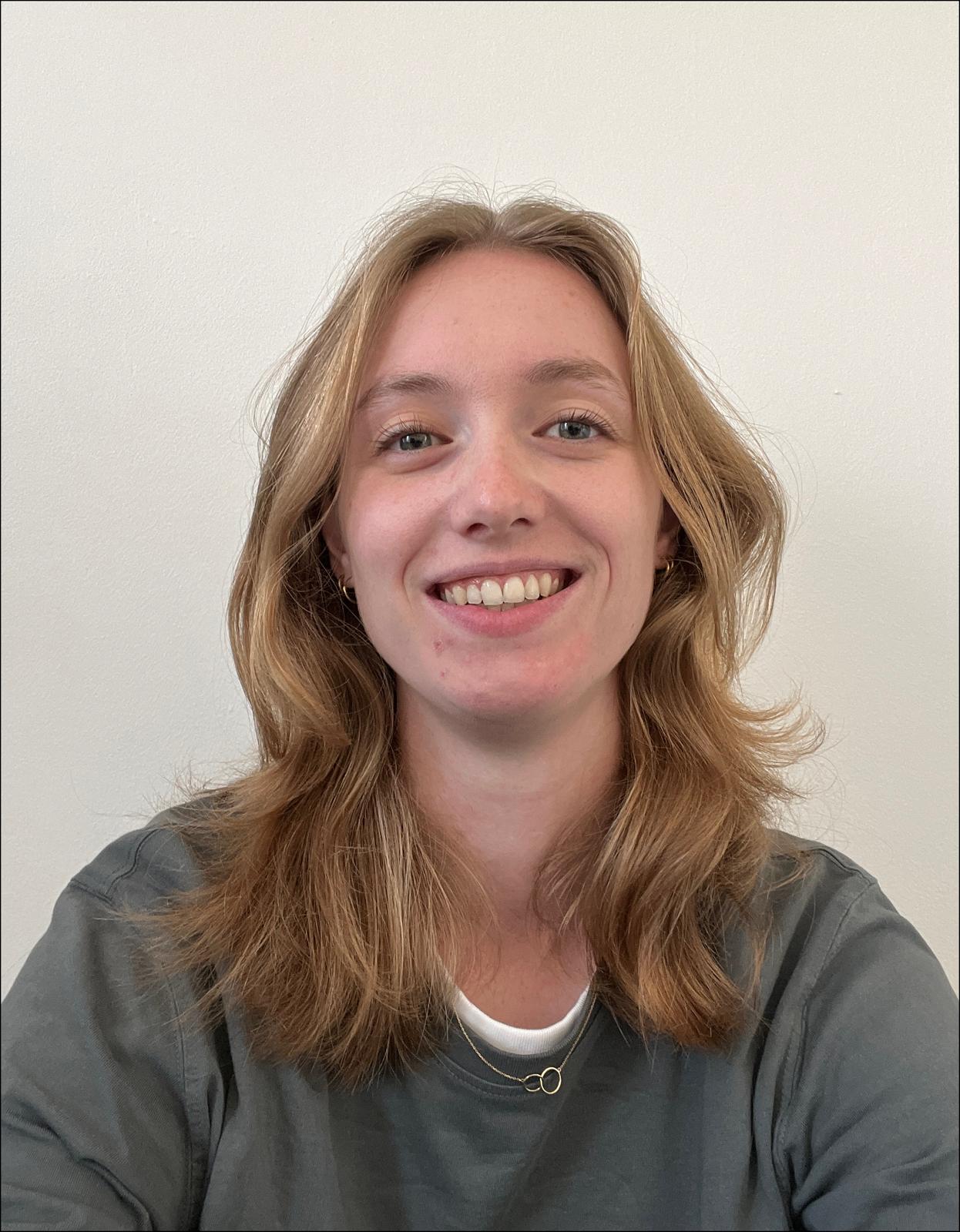 Meike Holdinga 