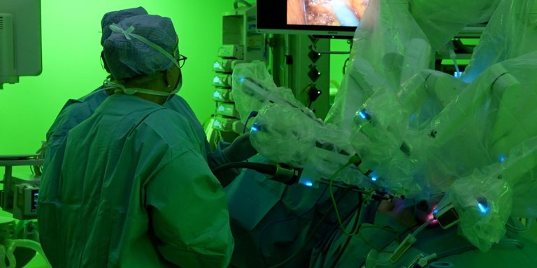 Meer precisie, sneller herstel: Amsterdam UMC nu koploper in robotchirurgie