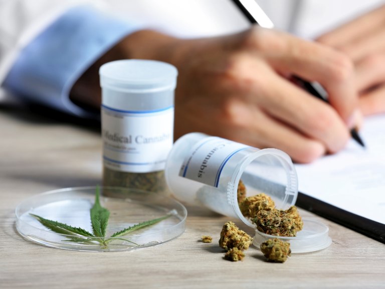 Spanningsklachten patiënten met hersentumor te behandelen met cannabis?