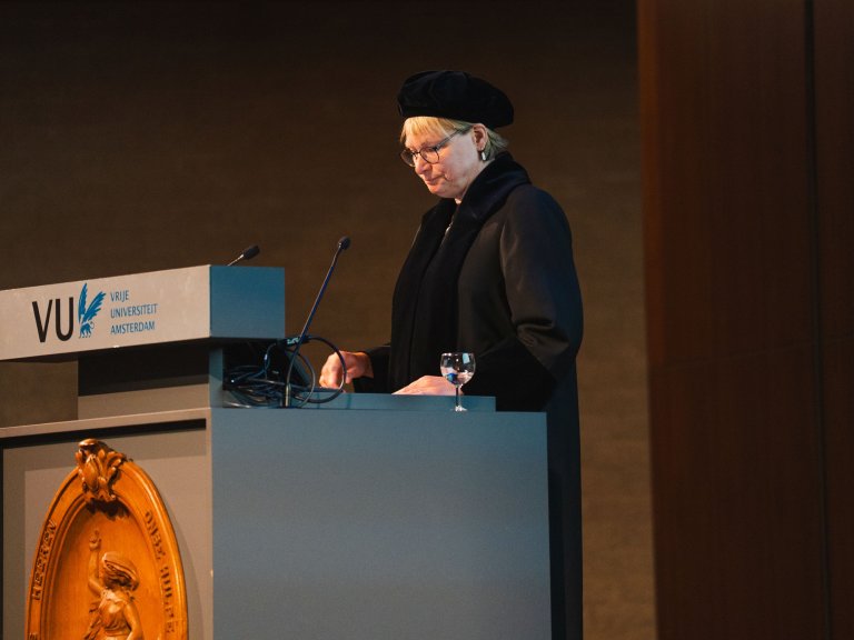 Inaugural Lecture Prof. Dr. Joke den Haan: Cancer Vaccines &ndash; Harnessing the Immune System to Fight Cancer