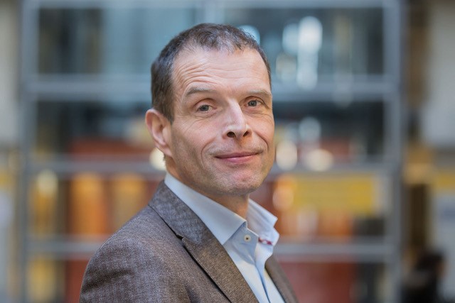Hans Knoop