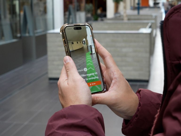 Augmented Reality wijst patiënten de weg in de polikliniek van Amsterdam UMC