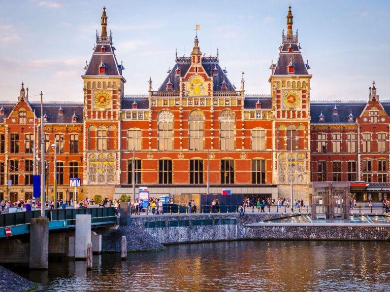 Kennisinstellingen en lokale politiek in gesprek over verkiezingsplannen