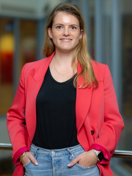 Dr. Jessie van Wezenbeek