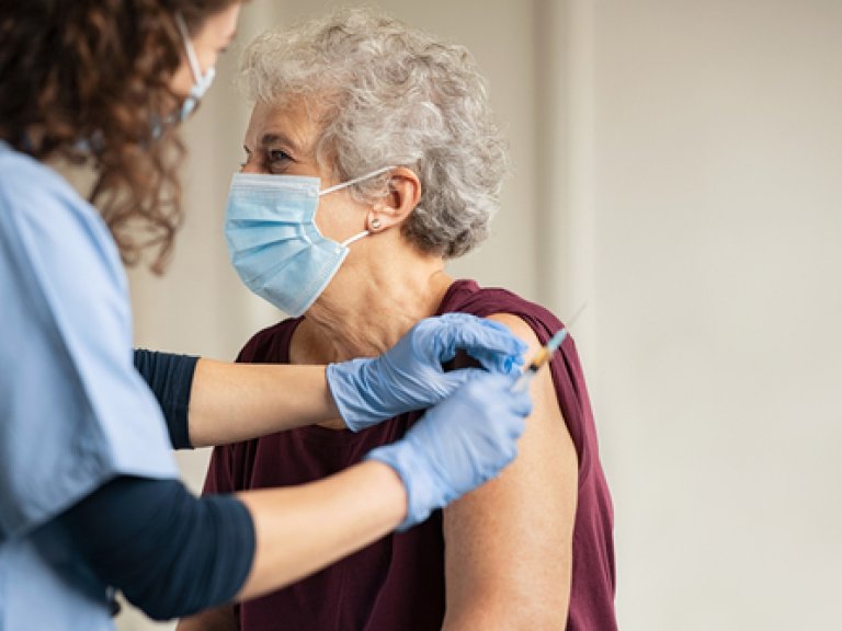 Werkt het coronavaccin bij mensen met auto-immuunziekten?