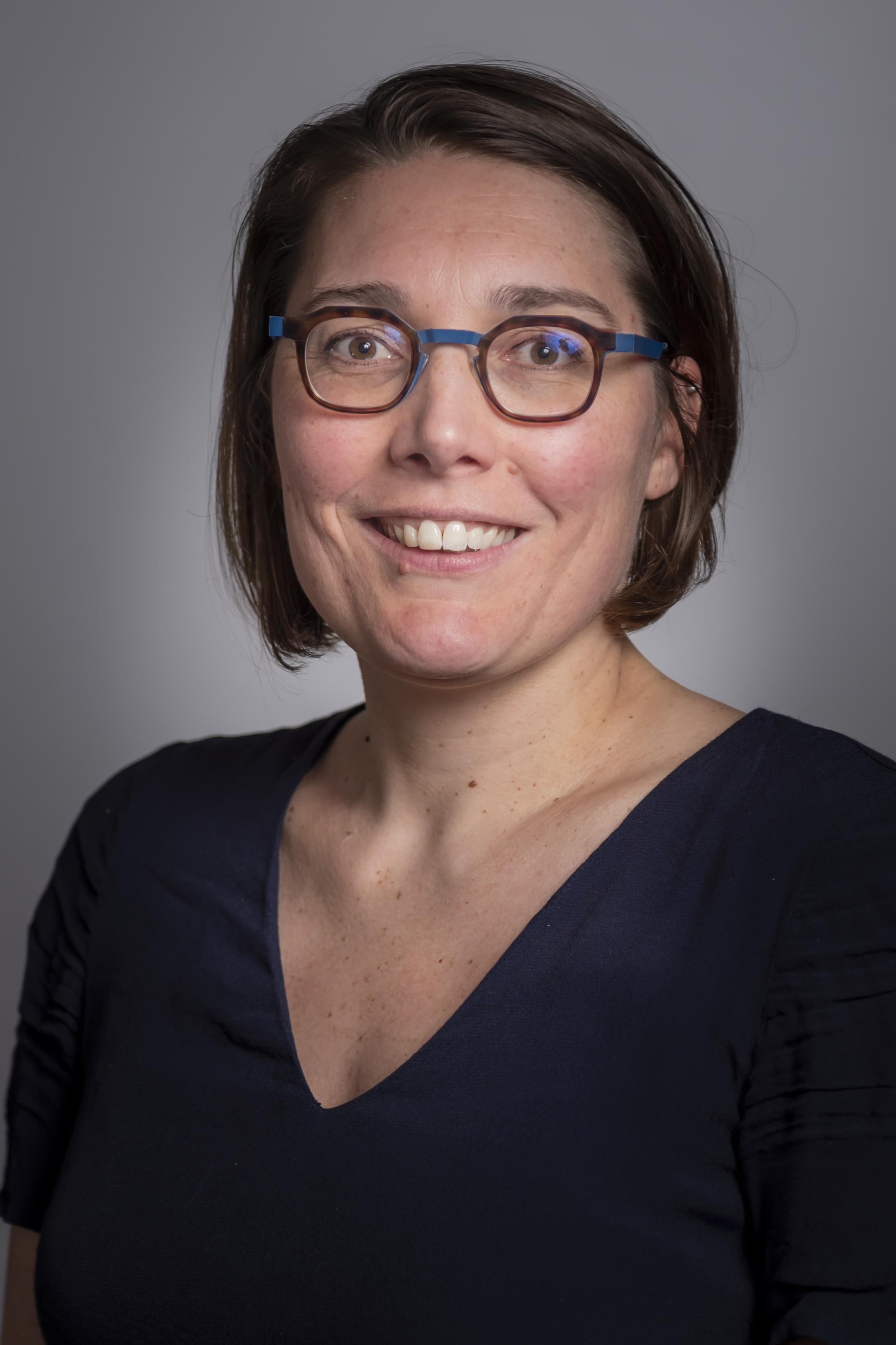 Ruth van Holst 